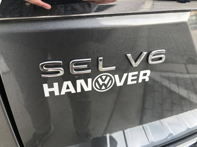 2022 Volkswagen Atlas 3.6L V6 SEL Premium R-Line