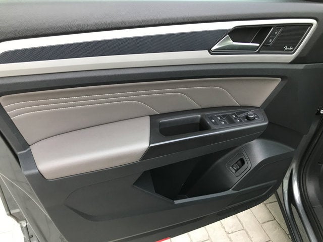 2022 Volkswagen Atlas 3.6L V6 SEL Premium R-Line