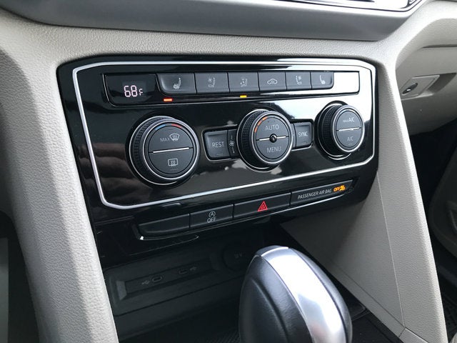 2021 Volkswagen Atlas 3.6L V6 SEL Premium R-Line