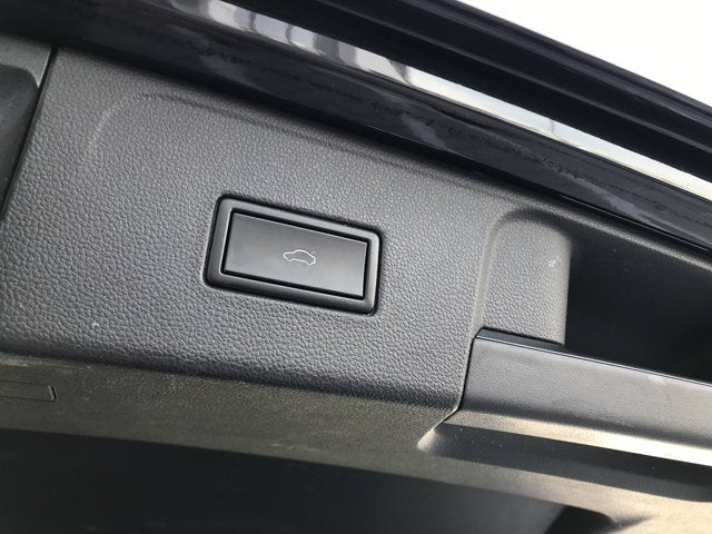 2021 Volkswagen Atlas 3.6L V6 SEL Premium R-Line