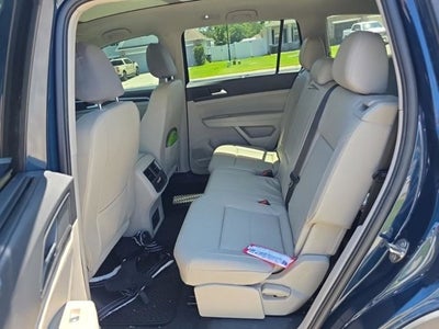 2022 Volkswagen Atlas 3.6L V6 SE w/Technology