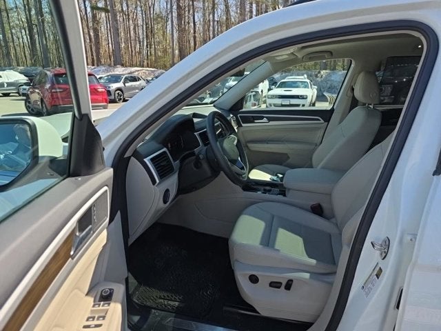 2023 Volkswagen Atlas 3.6L V6 SE w/Technology