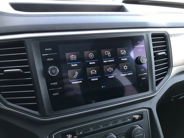 2021 Volkswagen Atlas 3.6L V6 SE w/Technology