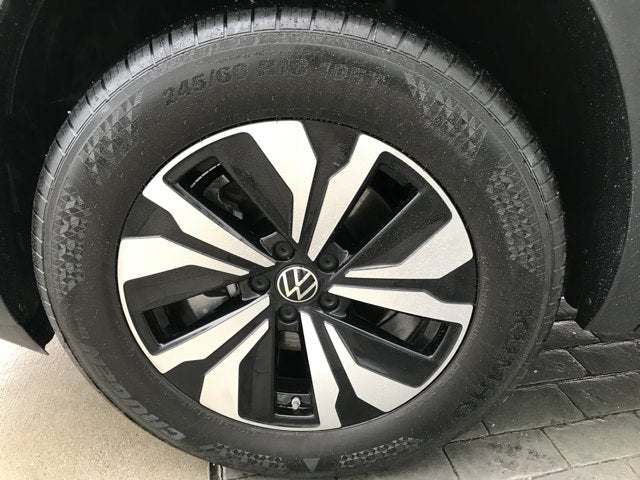 2025 Volkswagen Atlas 2.0T SE