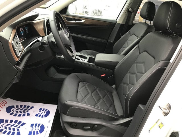 2025 Volkswagen Atlas 2.0T SE