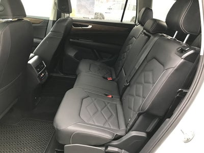 2025 Volkswagen Atlas 2.0T SE