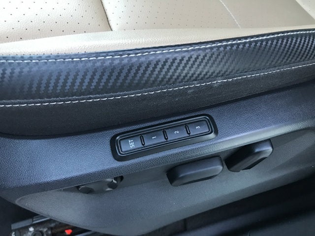 2022 Volkswagen Atlas Cross Sport 3.6L V6 SEL R-Line