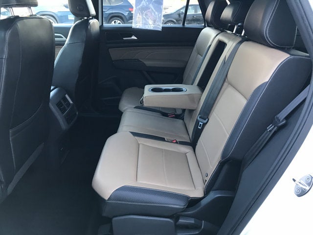 2022 Volkswagen Atlas Cross Sport 3.6L V6 SEL R-Line