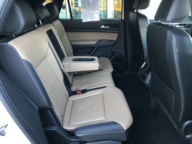 2022 Volkswagen Atlas Cross Sport 3.6L V6 SEL R-Line