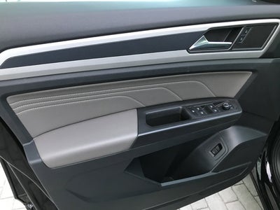 2022 Volkswagen Atlas 3.6L V6 SEL R-Line Black