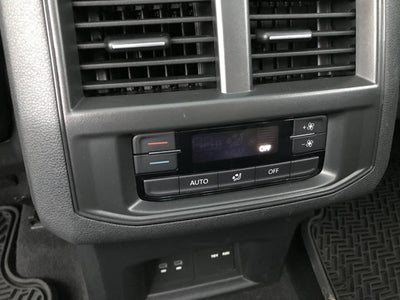 2022 Volkswagen Atlas 3.6L V6 SEL R-Line Black