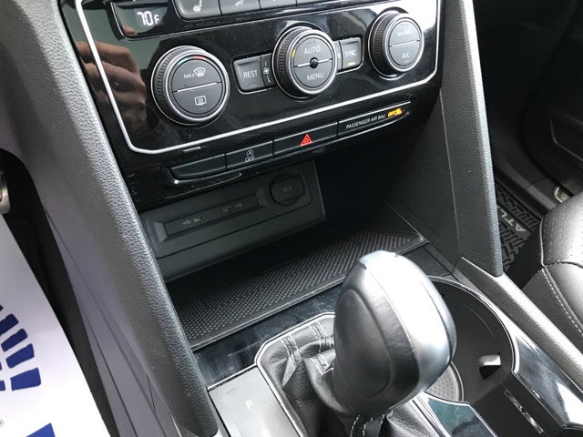 2023 Volkswagen Atlas 3.6L V6 SEL R-Line Black