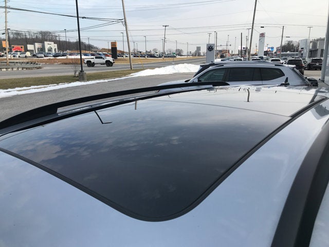 2023 Volkswagen Atlas 3.6L V6 SEL R-Line Black