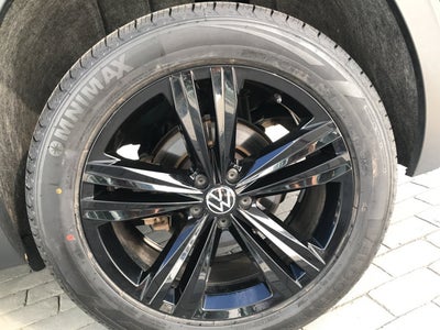 2023 Volkswagen Atlas 3.6L V6 SEL R-Line Black