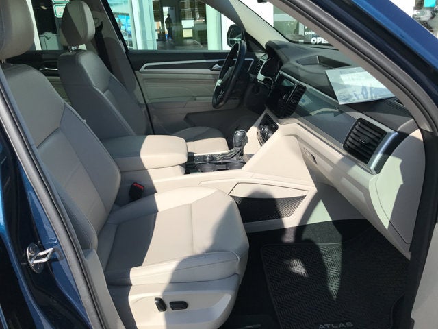 2023 Volkswagen Atlas 3.6L V6 SEL R-Line Black