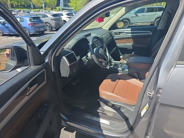 2023 Volkswagen Atlas 3.6L V6 SEL R-Line Black