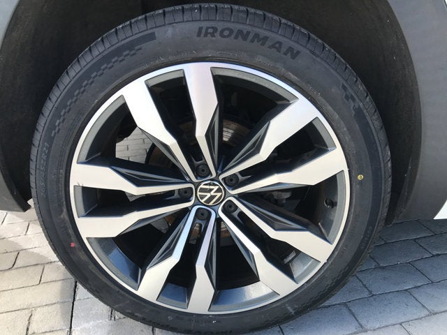 2020 Volkswagen Atlas Cross Sport 3.6L V6 SEL Premium R-Line