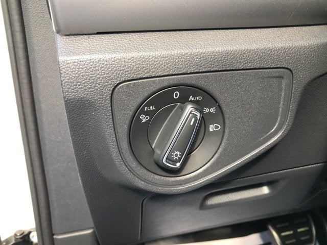 2020 Volkswagen Atlas Cross Sport 3.6L V6 SEL Premium R-Line