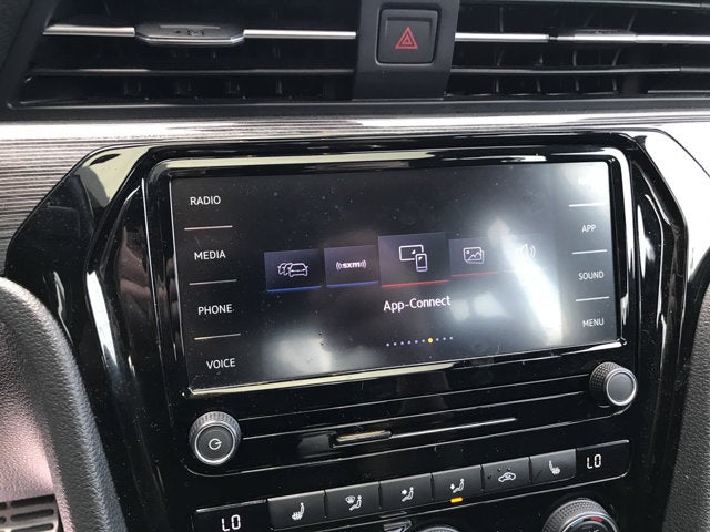 2021 Volkswagen Passat 2.0T R-Line