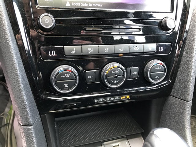 2021 Volkswagen Passat 2.0T R-Line