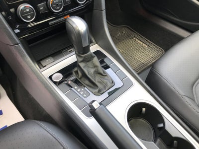 2021 Volkswagen Passat 2.0T R-Line