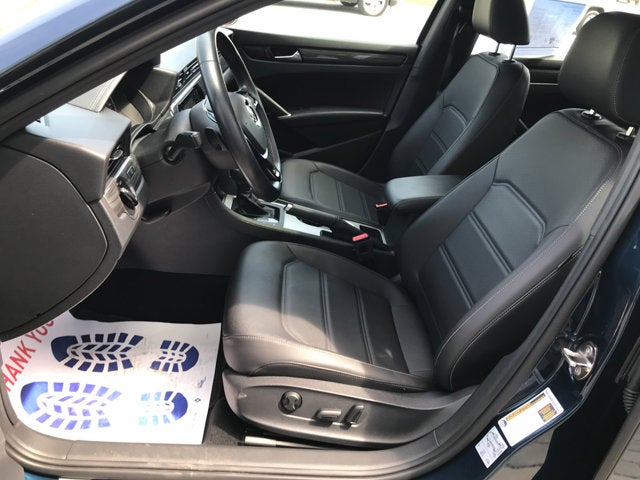 2021 Volkswagen Passat 2.0T R-Line