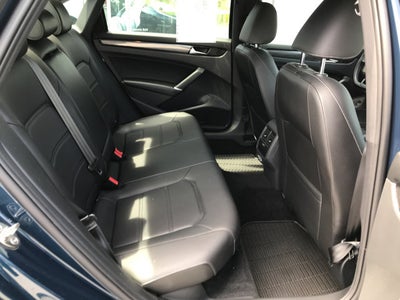 2021 Volkswagen Passat 2.0T R-Line