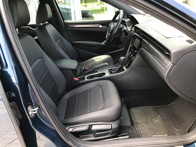 2021 Volkswagen Passat 2.0T R-Line