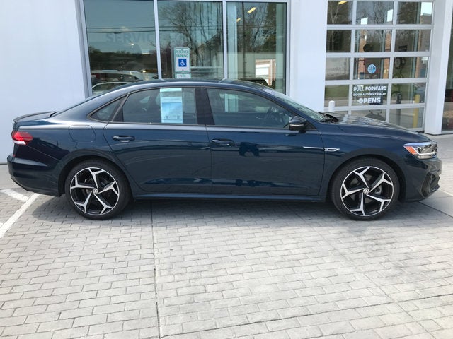 2021 Volkswagen Passat 2.0T R-Line