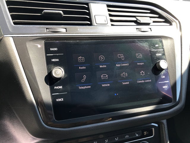 2018 Volkswagen Tiguan SE