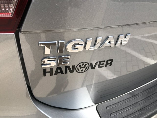 2020 Volkswagen Tiguan SE R-Line Black