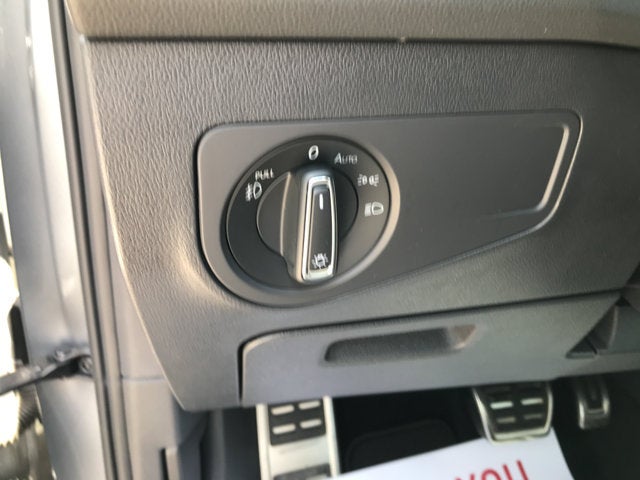2020 Volkswagen Tiguan SE R-Line Black
