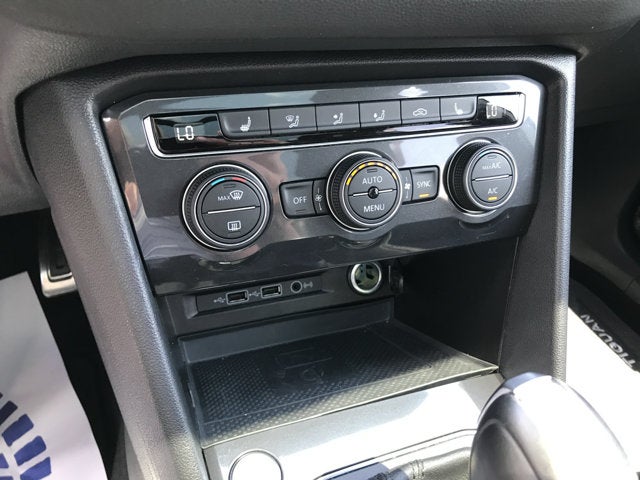 2020 Volkswagen Tiguan SE R-Line Black