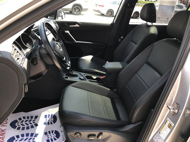2020 Volkswagen Tiguan SE R-Line Black