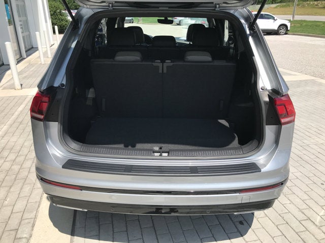 2020 Volkswagen Tiguan SE R-Line Black