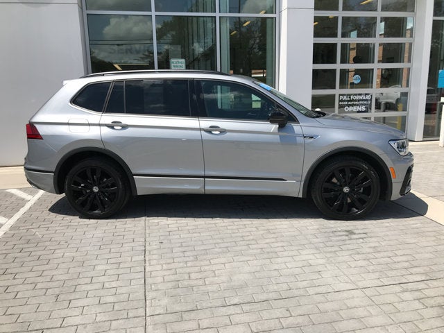 2020 Volkswagen Tiguan SE R-Line Black