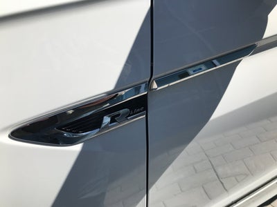 2020 Volkswagen Tiguan SE R-Line Black