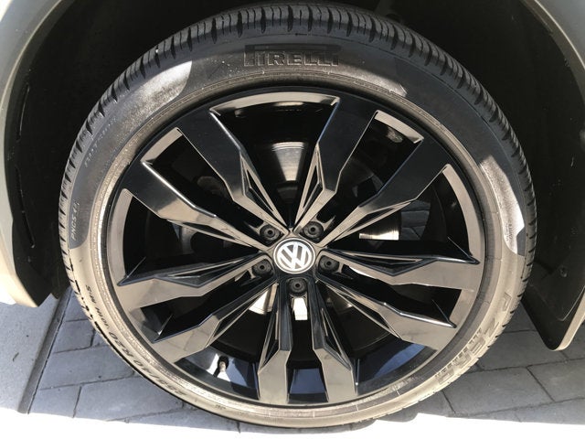 2020 Volkswagen Tiguan SE R-Line Black