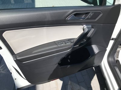 2020 Volkswagen Tiguan SE R-Line Black