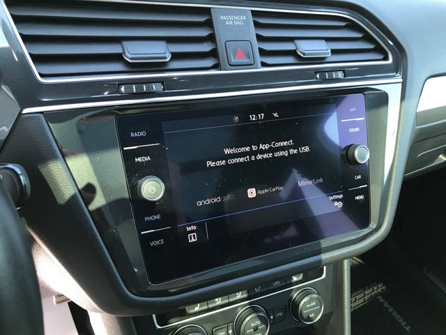 2020 Volkswagen Tiguan SE R-Line Black