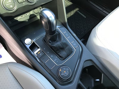 2020 Volkswagen Tiguan SE R-Line Black