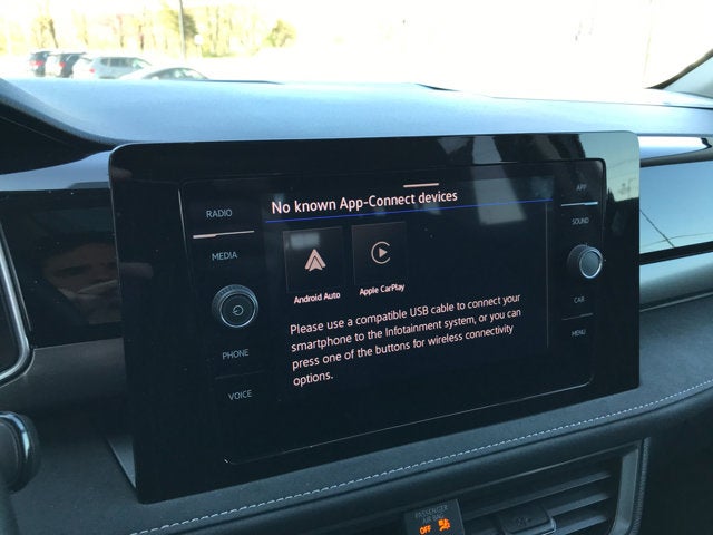 2025 Volkswagen Taos SE Black