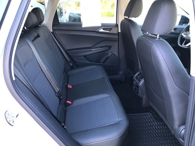 2025 Volkswagen Taos SE Black