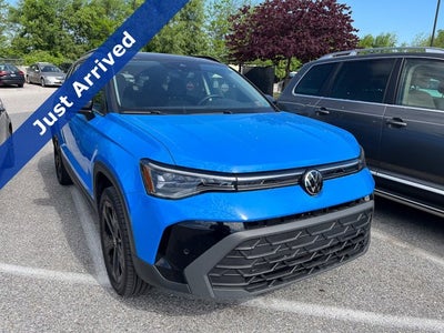 2025 Volkswagen Taos SE Black