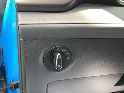 2025 Volkswagen Taos SE Black