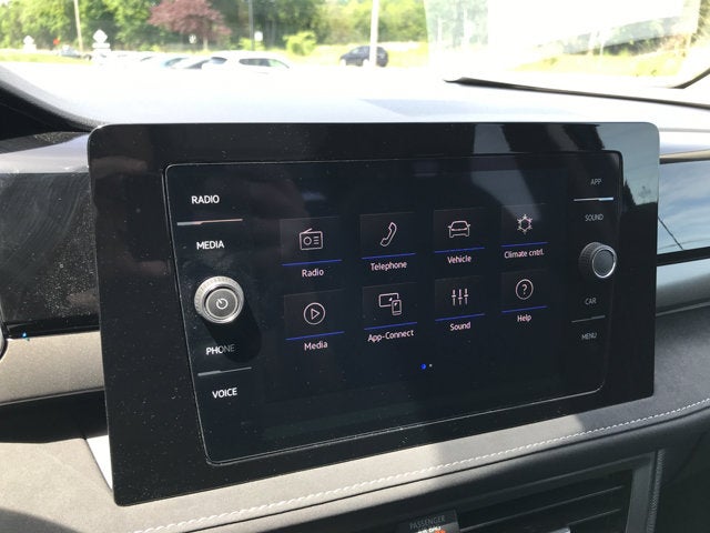 2025 Volkswagen Taos SE Black