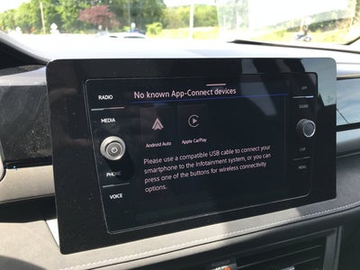 2025 Volkswagen Taos SE Black