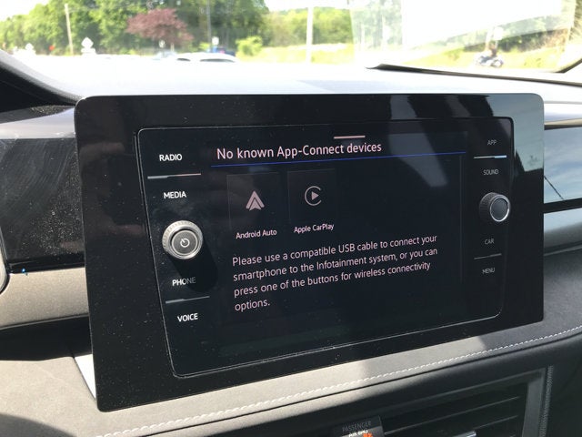 2025 Volkswagen Taos SE Black