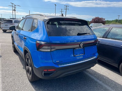 2025 Volkswagen Taos SE Black