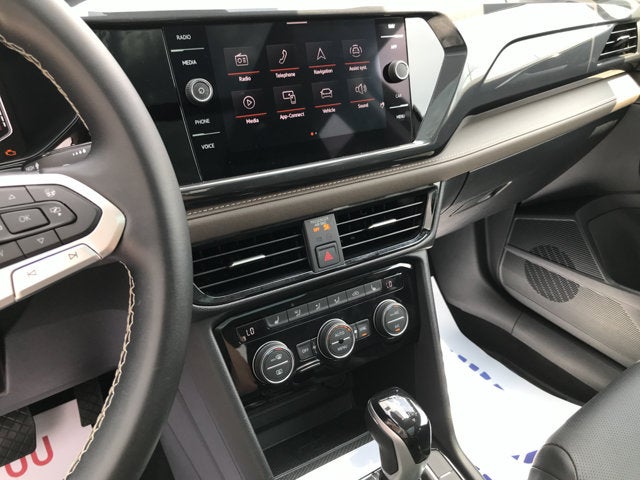 2023 Volkswagen Taos SEL